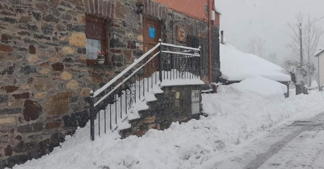 Casa Antonio Y Benina Villa Sosas de Laciana Exteriör bild